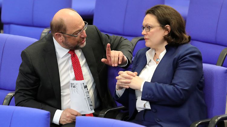 Andrea Nahles fürchtet um ihr Amt.