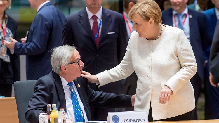 In entscheidenden Momenten habe Merkel laut Juncker "Dinge und Menschen zusammengebracht".