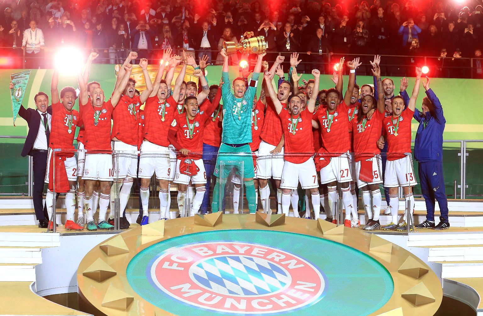Jubelnde Bayern ...