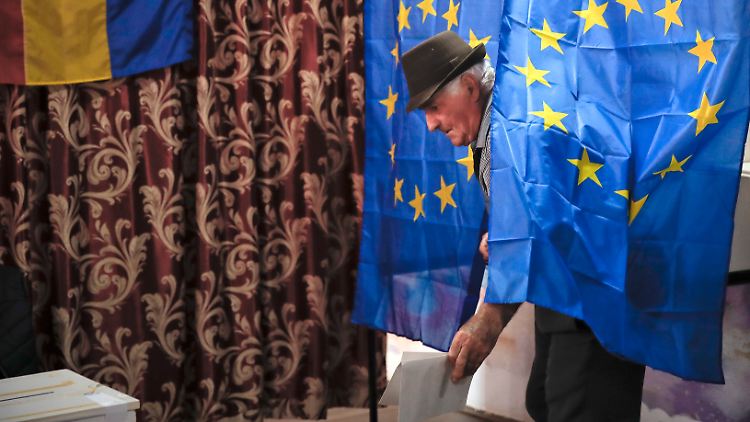 Auch in Rumänien waren die Wahlberechtigen dazu aufgerufen, ihre Stimme bei der Europawahl und einem Referendum abzugeben.