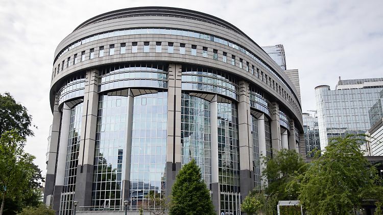Die EVP und die Sozialdemokraten kommen im Europaparlament auf keine Mehrheit mehr. Das dürfte das Regieren künftig schwieriger machen.