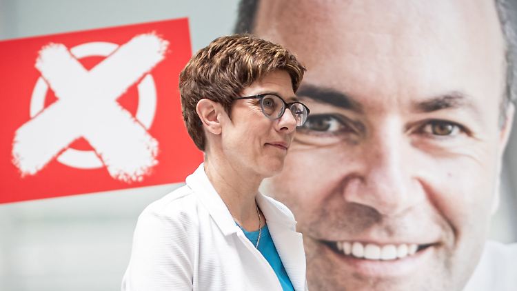 Nach der Europawahl räumt Kramp-Karrenbauer eigene Versäumnisse ein.