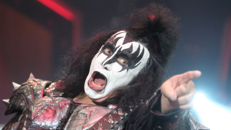 Gene Simmons: "Es gibt religiöse Kriege, aber keine Kriege, weil einer Led Zeppelin mag und der andere Abba. Musik bringt Leute zusammen."