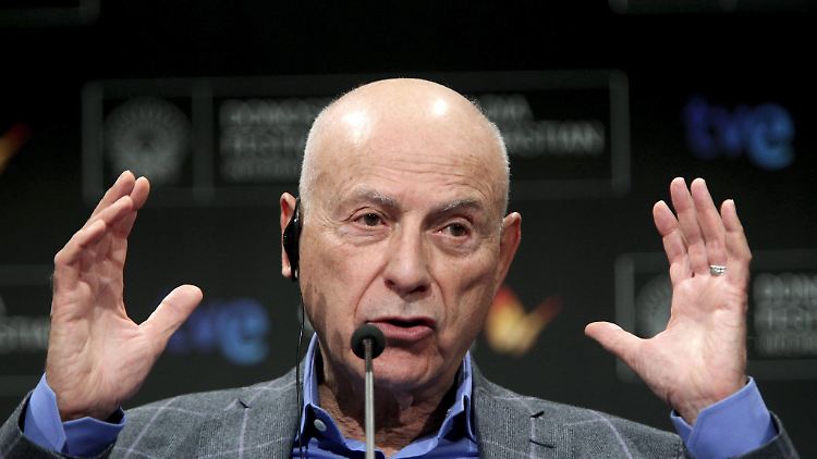 Alan Arkin: Anfang Juni bekommt er seinen Stern auf dem "Walk of Fame".