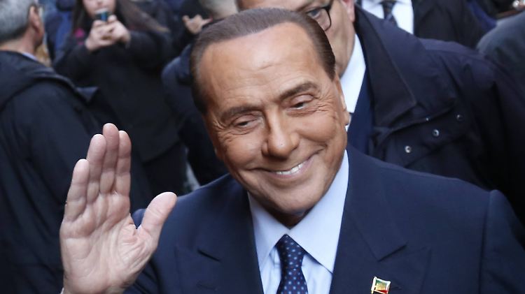 Kehrt mit 82 zurück in die Politik: Silvio Berlusconi zieht für "Forza Italia" ins Europaparlament ein.
