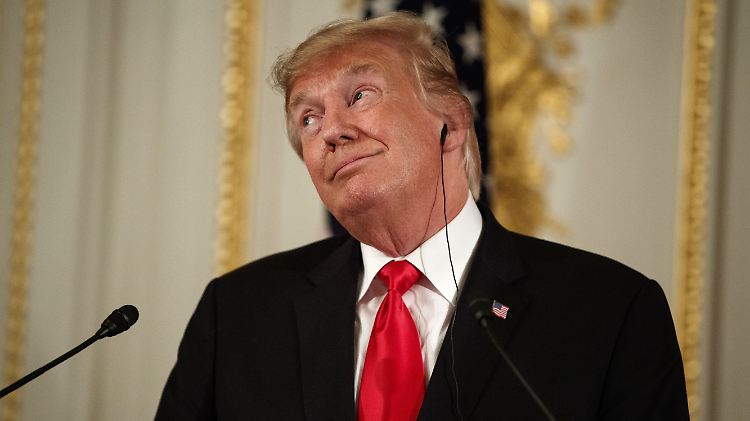 Nach seinen beleidigenden Tweets fragte Trump: "Wer könnte sich darüber aufregen?"