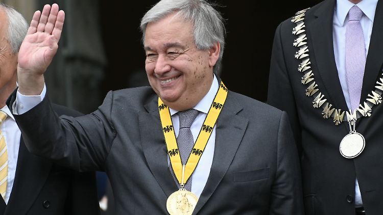 Guterres bekommt den 61. Karlspreis, 2018 war Frankreichs Präsident Macron ausgezeichnet worden.