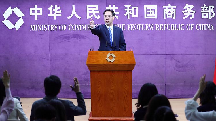 Ein Sprecher des Handelsministeriums kritisierte das "schikanöse Handelsverhalten" der USA.