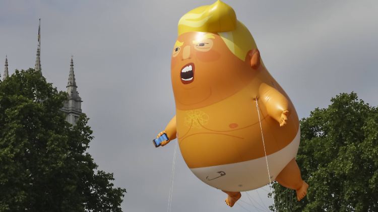 Ein bisschen cholerisch: Dafür kann Baby Trump fliegen. 
