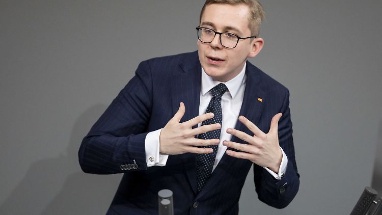War das rassistisch? Der CDU-Abgeordnete Amthor entschuldigt sich.