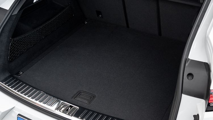 625 respektive 600 Liter Stauraum im Porsche Cayenne Coupé sollten auch für die größere Urlaubsreise ausreichen.