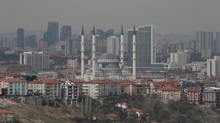 Handels- und Wirtschaftsmacht in Turbulenzen: In der Türkei sieht sich die Bevölkerung mit steigenden Preisen und nachlassender Wirtschaftskraft konfrontiert.
