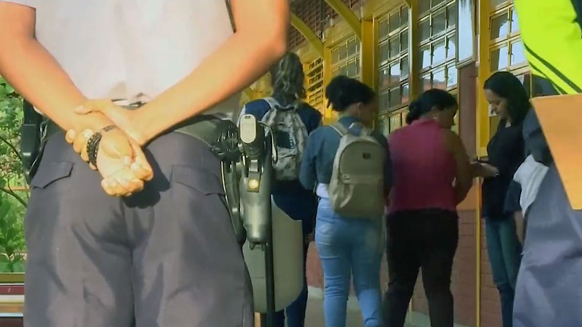 BrasilienSchulenMilitär.jpg