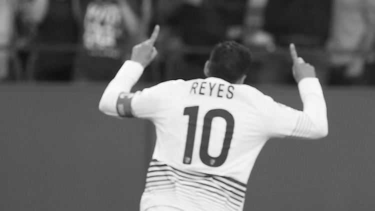 Réyes spielte von 1999 bis 2003 und von 2012 bis 2016 für den FC Sevilla.