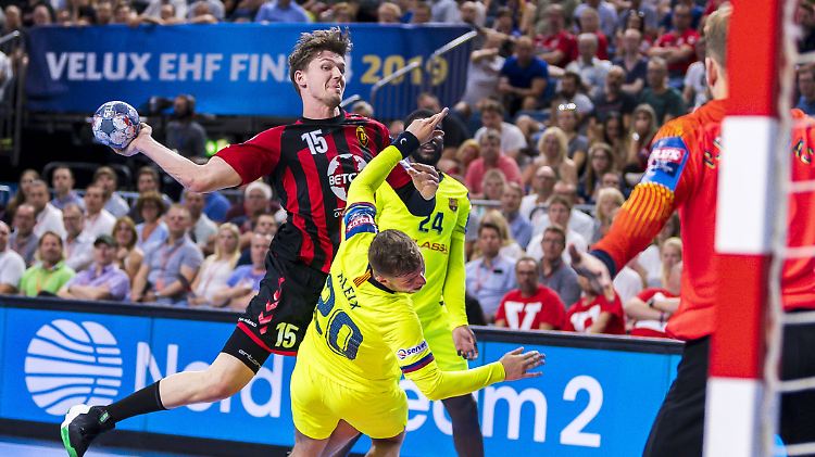 Christian Dissinger fiel in den letzten Jahren immer wieder mit Verletzungen langfristig aus - jetzt steht der ehemalige Kieler im Finale der Champions League.