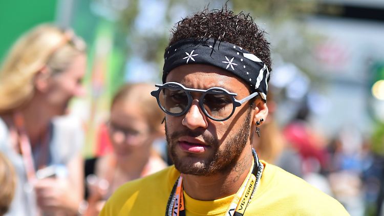 Neymar am 12. Mai beim Formel-1-Rennen in Barcelona - drei Tage später soll der brasilianische Fußballstar alkoholisiert eine Frau vergewaltigt haben.