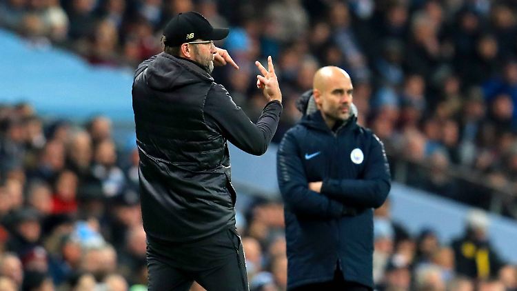 Jürgen Klopp und Pep Guardiola lieferten sich mit ihren Teams ein beeindruckendes Rennen um die englische Meisterschaft. International musste sich Guardiolas Manchester City früh verabschieden.