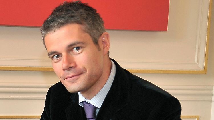 Laurent Wauquiez, Chef der französischen Republikaner, übernimmt für das Debakel bei der Europawahl die Verantwortung und tritt zurück.