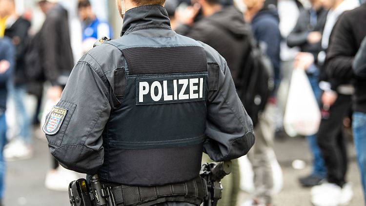 Polizeibeamte waren in 13 Bundesländern im Einsatz.