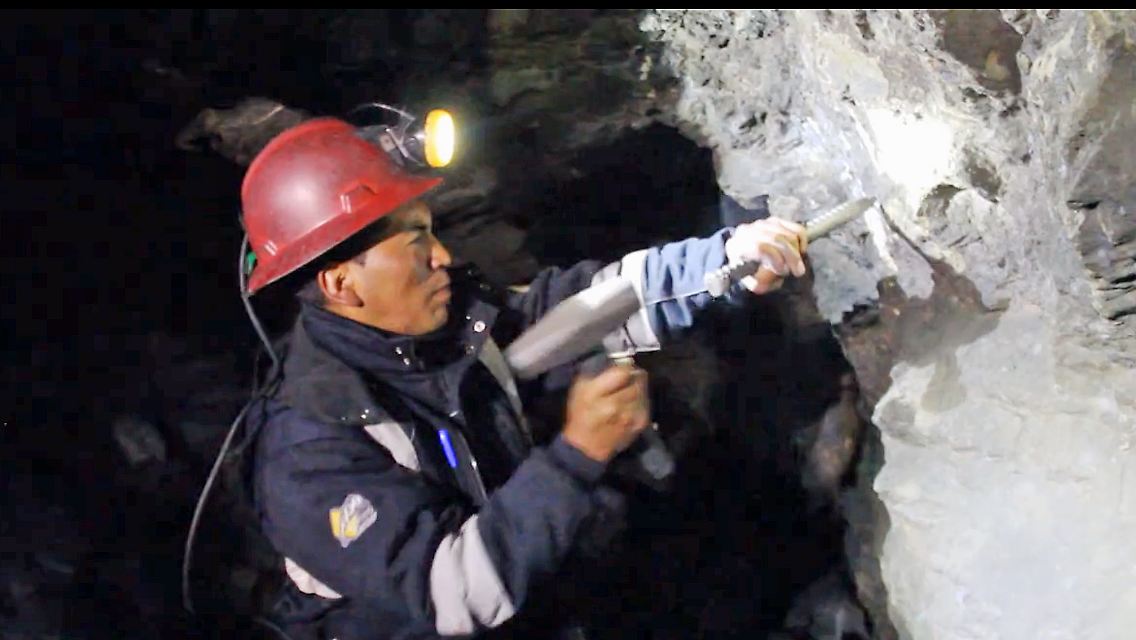 peru minenarbeiter.jpg