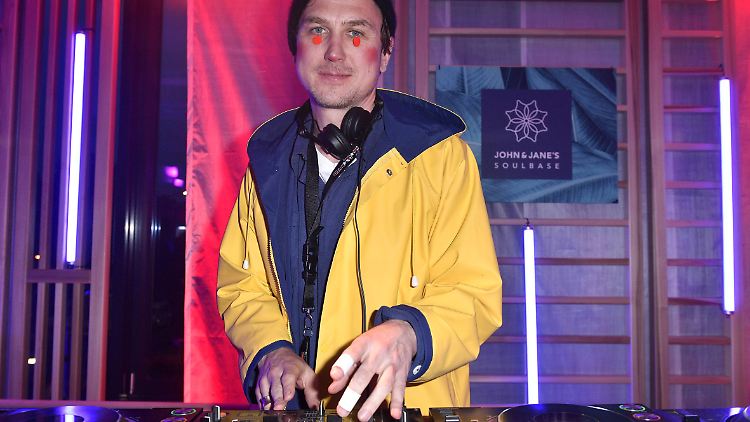 Lars Eidinger ist Schauspieler, aber häufig auch als DJ unterwegs.