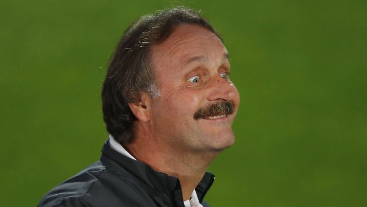 Peter Neururer ist immer für eine Überraschung gut.