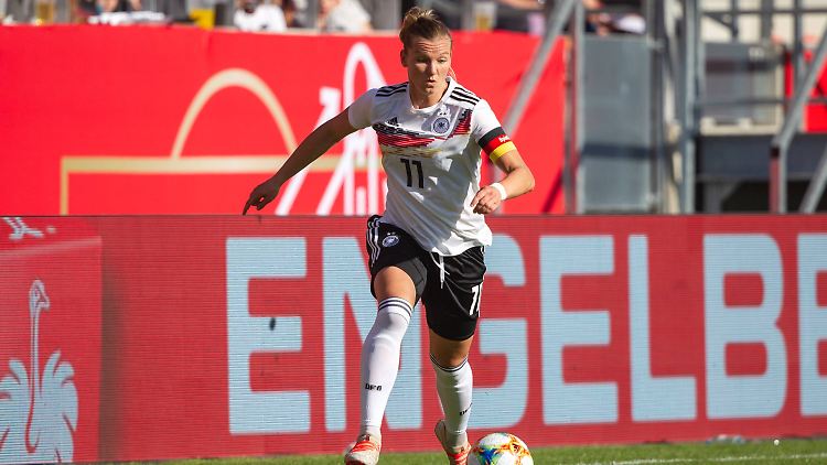 Kommt über ihre Athletik und Mentalität: DFB-Spielführerin Alexandra Popp.