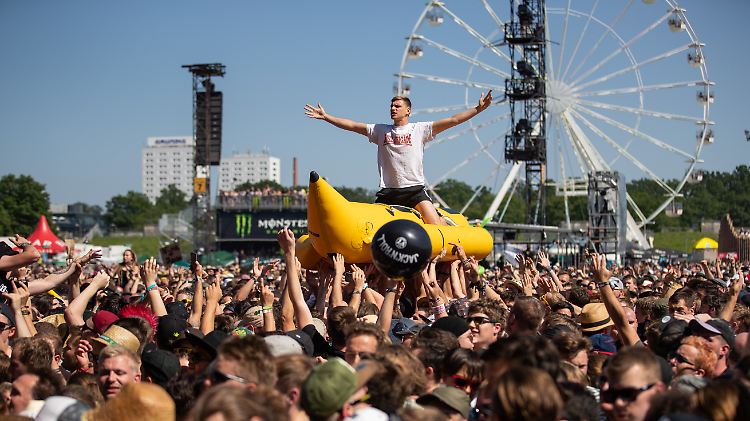 Die meisten Besucher ließen sich den Spaß am Festival dennoch nicht verderben.