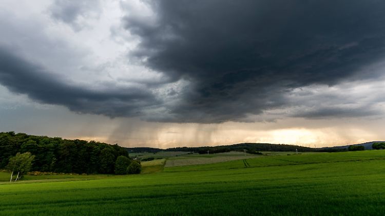 Pfingstmontag können schwere Gewitter über das Land ziehen.