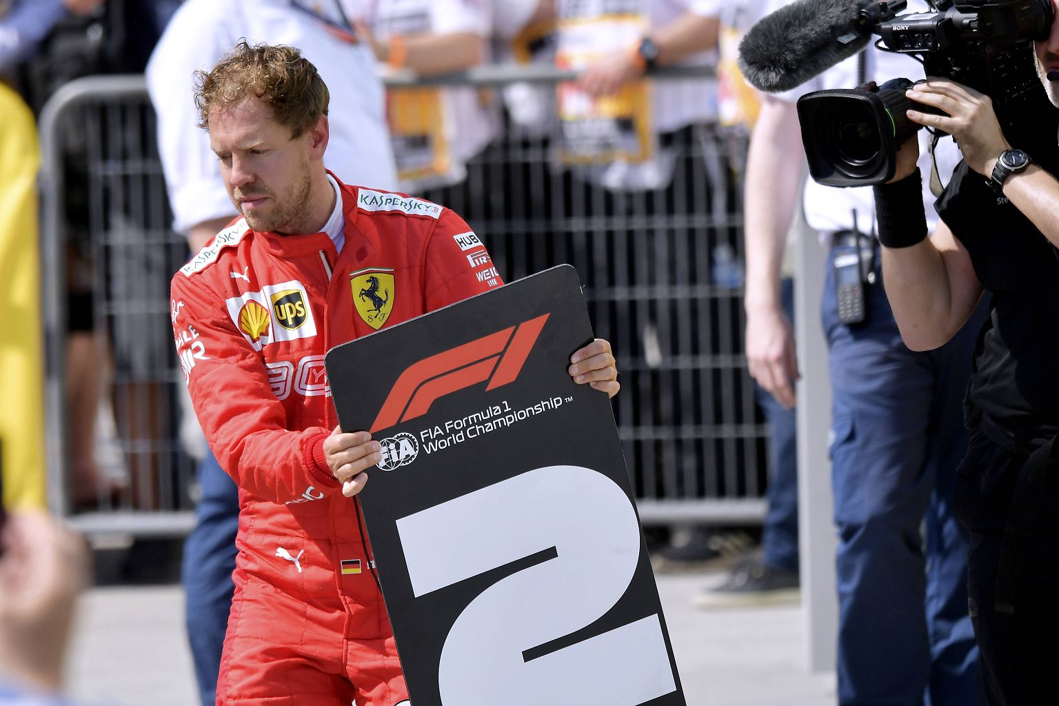Sebastian Vettel dominierte das Rennwochenende von Montreal bis zum Schluss, kassierte nach einem Fahrfehler in der 48. Runde aber eine 5-Sekunden-Strafe, die den viermaligen Weltmeister schließlich den Sieg kostete. Die internationale Presse konzentrierte sich natürlich vor allem auf die rennentscheidende Situation.