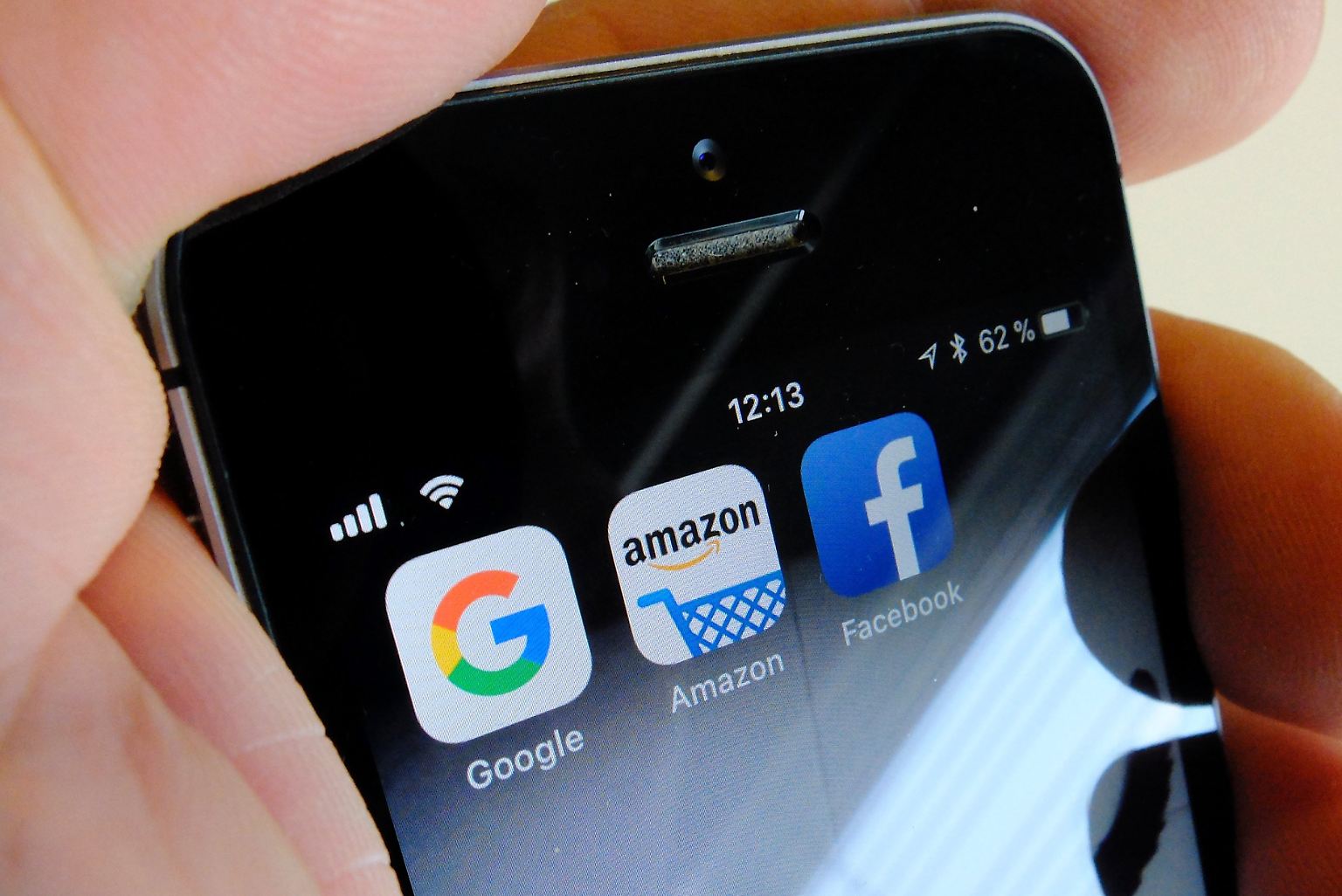 Das Silicon Valley drückt der (Wirtschafts-)Welt weiter seinen Stempel auf: In einem neuen Ranking der wertvollsten Unternehmen finden sich sechs US-Tech-Riesen in den Top Ten. Unter den 100 wertvollsten sind immerhin acht deutsche Firmen.