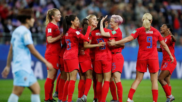 Thailand erlebte sein rotes Wunder bei der Frauen-Fußball-WM in Frankreich. Gegen die USA gab es ein zweistelliges Ergebnis.