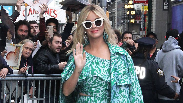 Katy Perry zeigt sich versöhnlich und legt den Streit mit ihrer einstigen guten Freundin Swift bei.