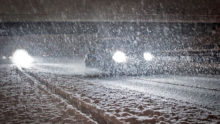Kaum noch Sicht auf den Autobahnen.