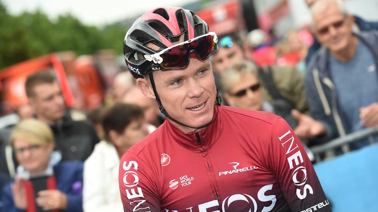 Chris Froome lag in der Dauphiné-Gesamtwertung auf Rang acht, nun wird der Brite nach Aussagen seines Teamarztes für lange Zeit keine Rennen mehr bestreiten können.