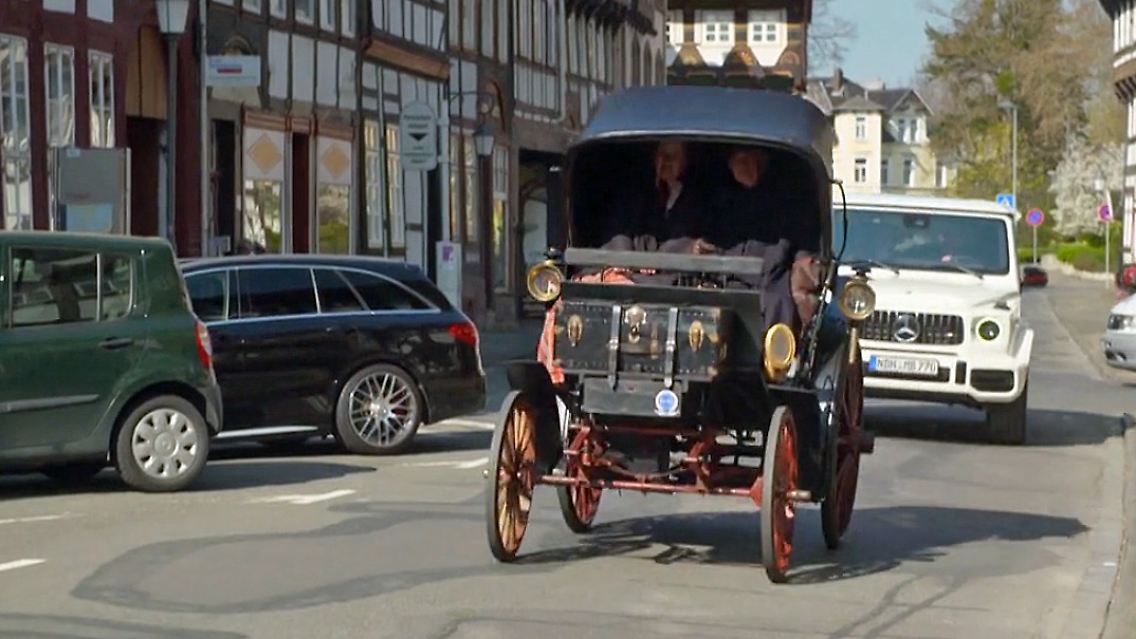 benz victoria 2.jpg