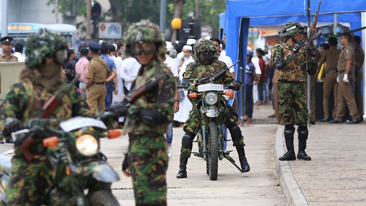 In Sri Lankas Hauptstadt Colombo herrschen weiter erhöhte Sicherheitsvorkehrungen.