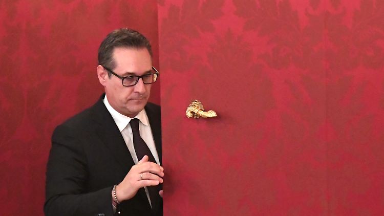 Die Affäre um Heinz-Christian Strache hat in Österreich ein politisches Erdbeben ausgelöst und am Ende die gesamte Regierung zu Fall gebracht.