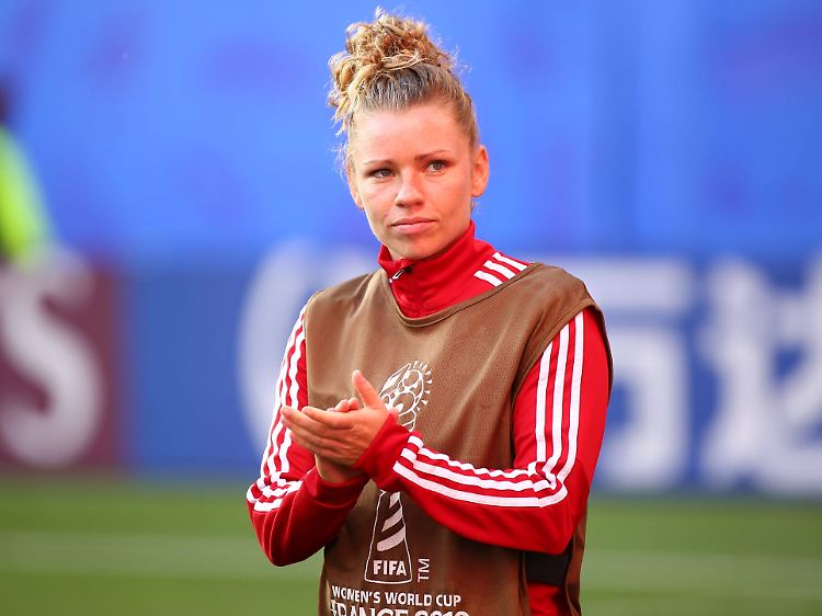 Linda Dallmann darf sich auf einen Einsatz gegen Südafrika Hoffnung machen.
