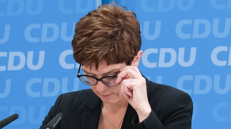Wegen des Streits mit der CSU hat die CDU das Thema Klimaschutz schleifen lassen. So sieht es zumindest AKK.