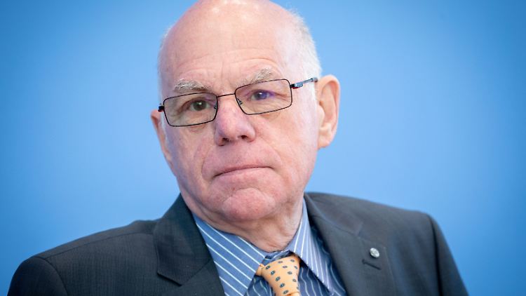 Ex-Bundestagspräsident Lammert will die Auswüchse der sozialen Medien erforschen lassen. 