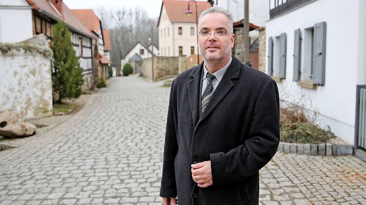 Markus Nierth trat als Bürgermeister zurück, nachdem er von Rechtsextremen bedroht wurde. 