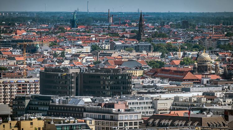 In beliebten Stadtteilen wie Prenzlauer Berg sollen die Mieten zukünftig erst einmal nicht weiter steigen.