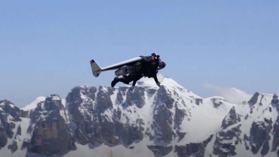 Jetman Dolomiten Yves Rossi.JPG