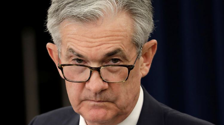 Powell sieht den Zinssatz derzeit im Einklang mit der Wirtschaftslage.