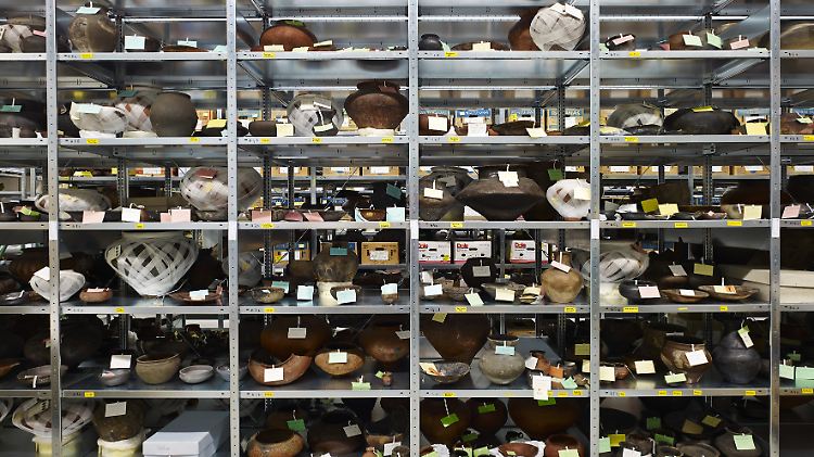 Eine große Anzahl frühkeltischer Gefäße wird im Archiv des Landesmuseums Württemberg aufbewahrt.