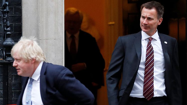 Johnson (links) und Hunt sind die letzten Verbliebenen im Rennen um die May-Nachfolge.