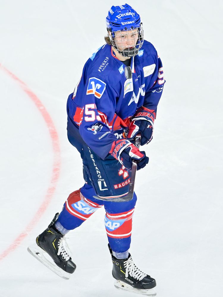 Für den 18-jährigen Seider wird der NHL-Draft die Krönung einer grandiosen Saison, in der er mit Mannheim Meister wurde und mit Deutschland eine starke WM spielte.