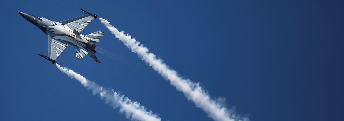 Eine von Lockheed Martin hergestellte F-16. 