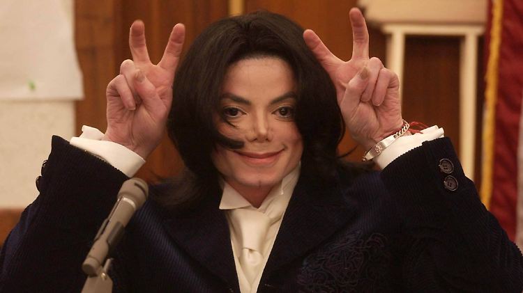 Ist Michael Jackson ermordet worden oder ist er gar noch am Leben? Es gibt viele Gerüchte über den "King of Pop".